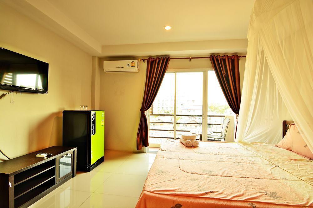 The Day Hotel Çonburi Dış mekan fotoğraf