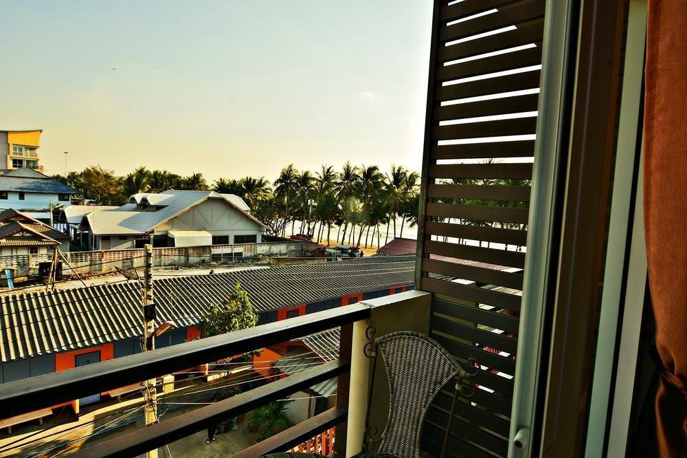 The Day Hotel Çonburi Dış mekan fotoğraf